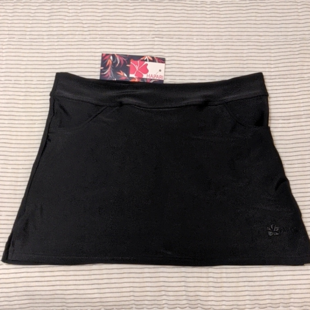 Hapari small black skirt
